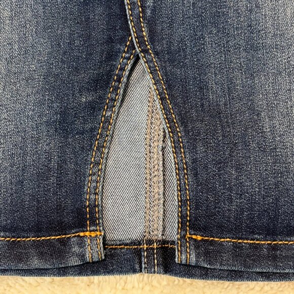 NWOT - Denim Pencil Mini Skirt - CANADIAN BRAND - Picture 5 of 12